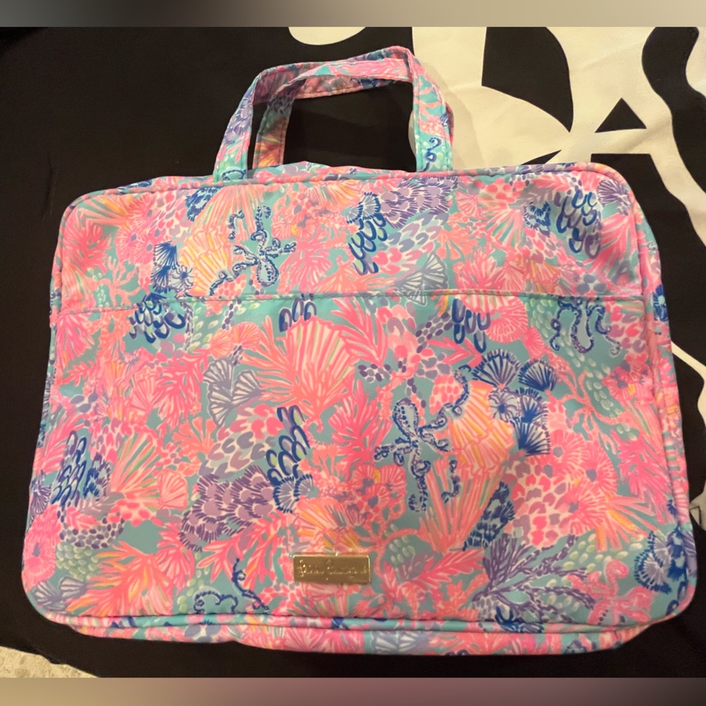 Lilly Pulitzer Toiketry kit -large